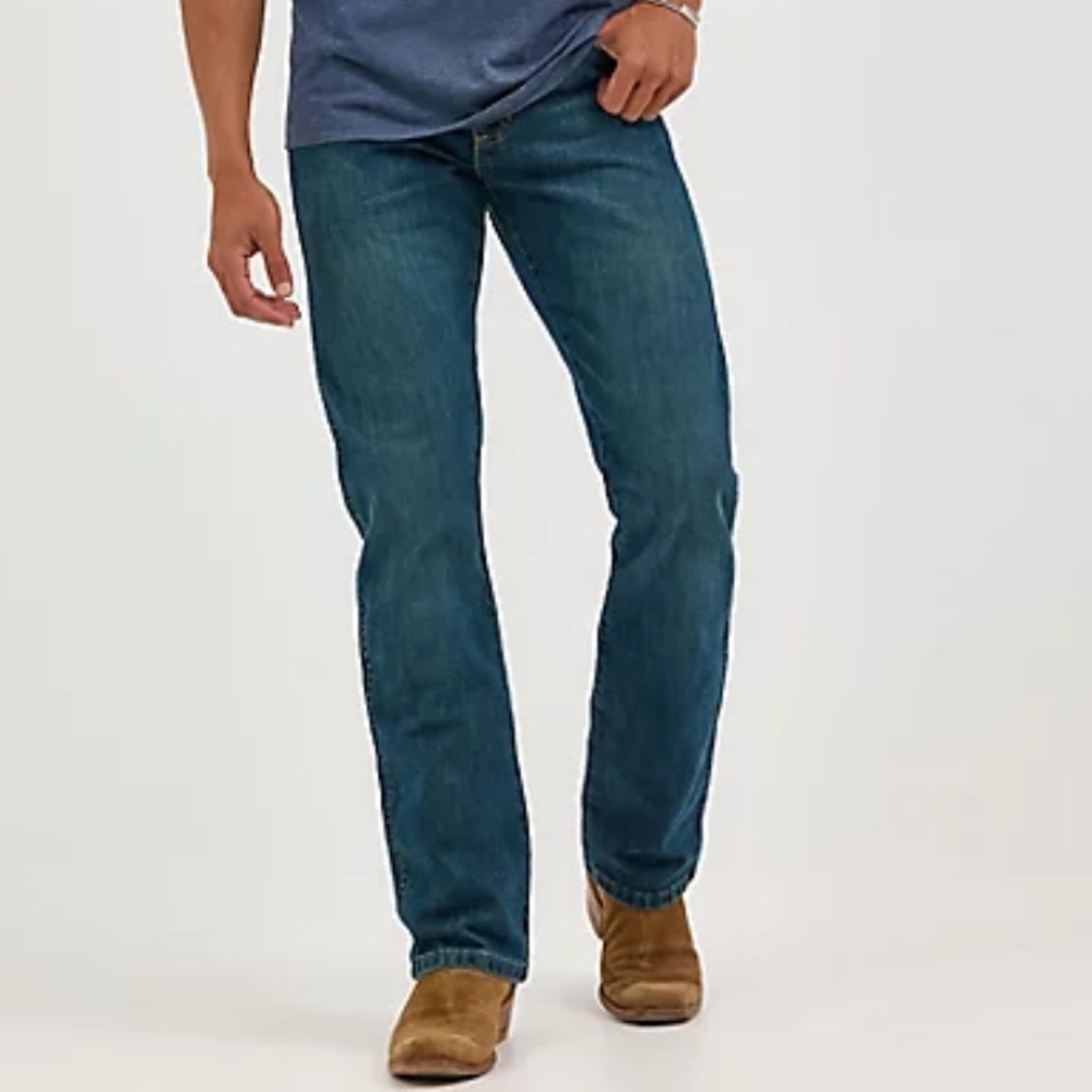 Wrangler Men's Deep Blue Straight Jeans